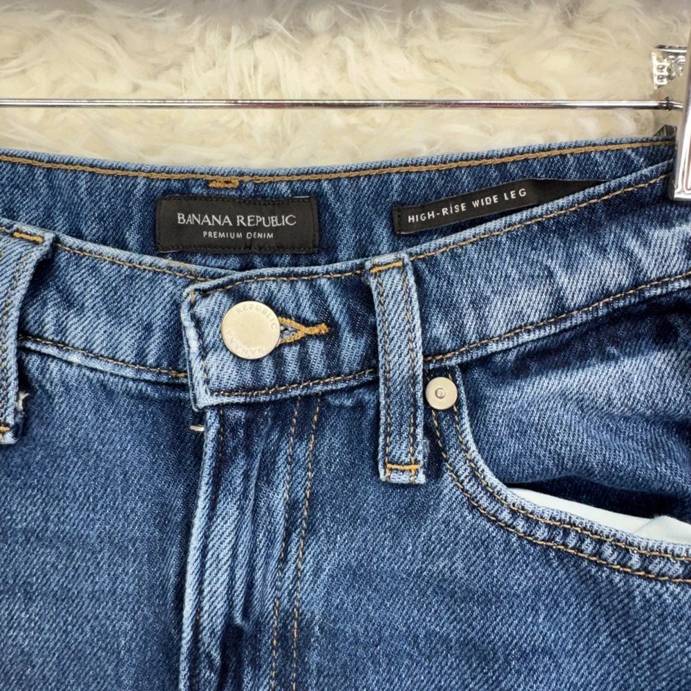 Banana Republic good flaws
